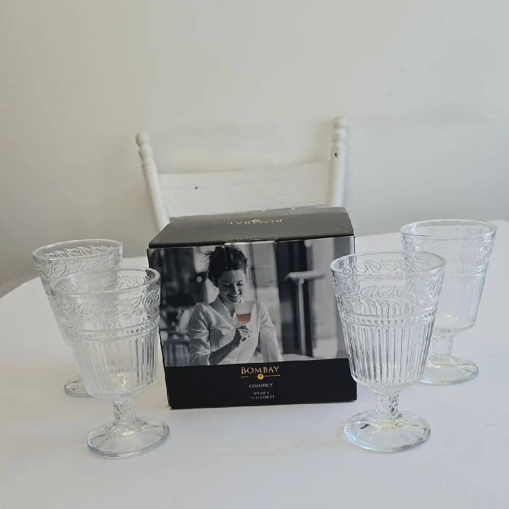 NIB Bombay Chantilly Set Of 4 11 Oz Goblets